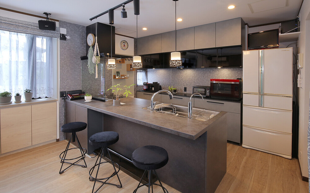 こだわりの詰まったLDK空間を実現！内外装改修工事