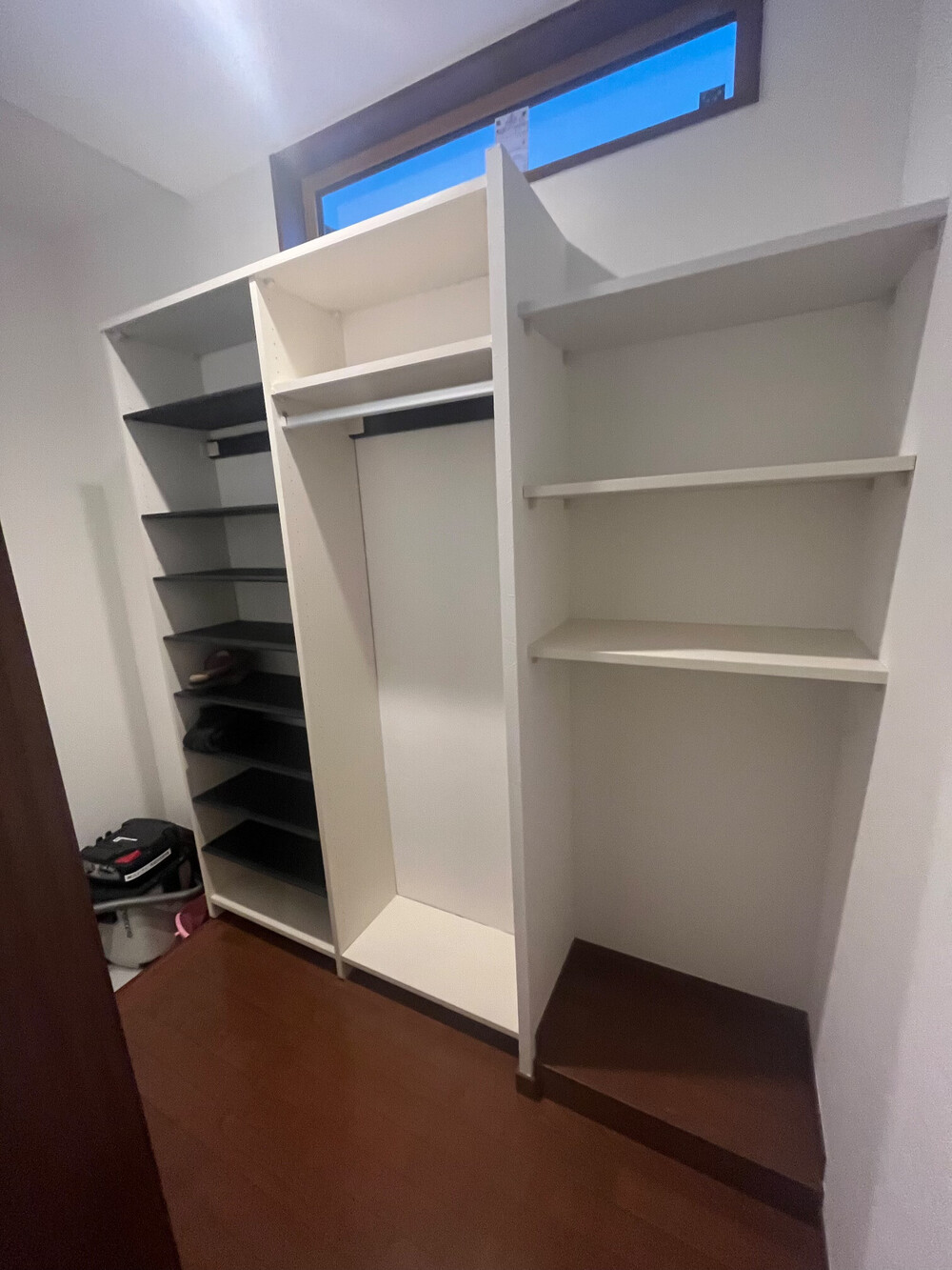 新たにシューズクロークを設置