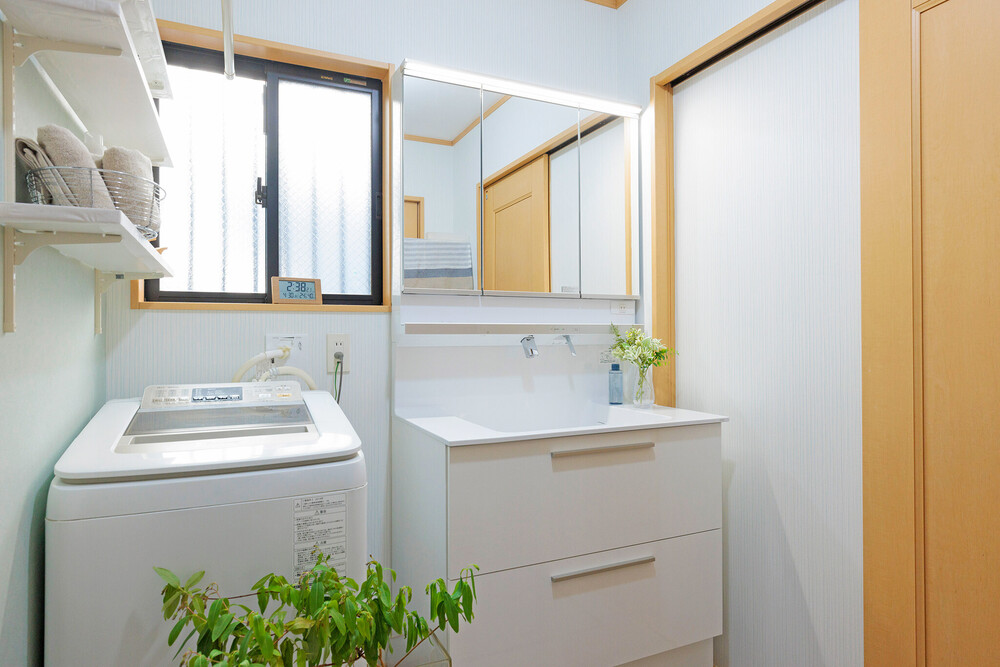 使い勝手の良い収納と爽やかな内装