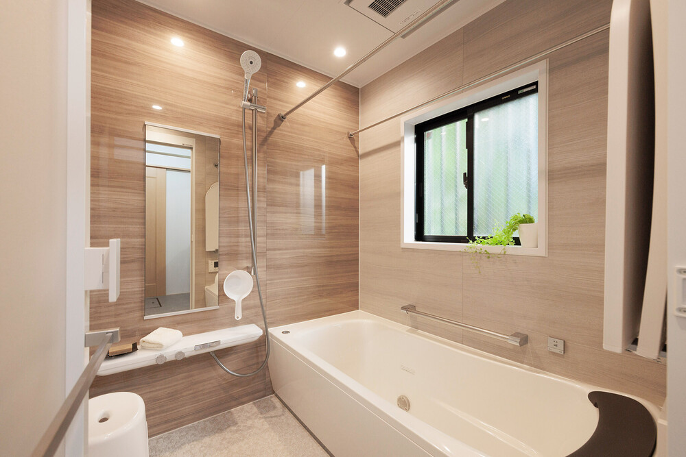 「シンラ」による高級感ある浴室　～ 楽湯で至福の時間を過ごせる最新バスルーム ～