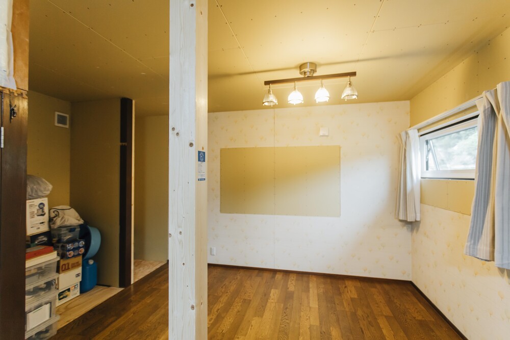 将来計画を見据えた子供部屋とトイレ空間