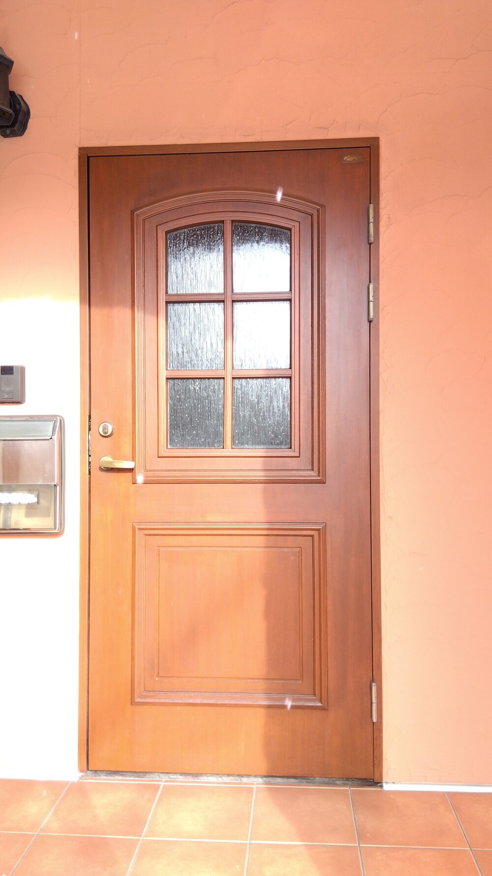 寒さ解消内窓交換と玄関ドア塗装