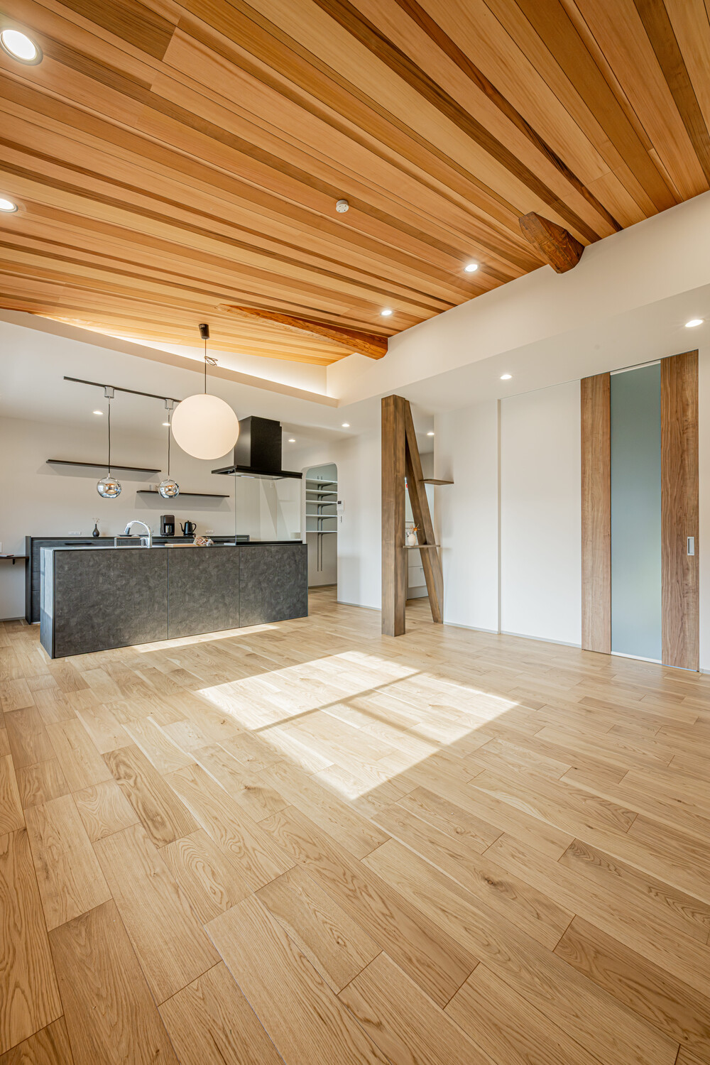 予算内で叶えた「断熱×開放感」。二階完結の快適リノベ