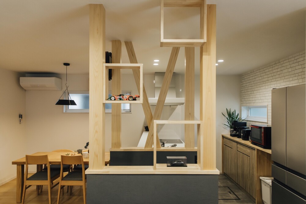 将来のキャットウォークへ発展するデザインウォール