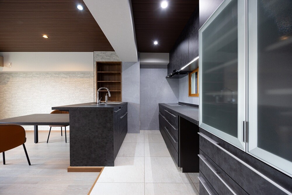 ダイニングテーブル：Panasonic　Lクラス